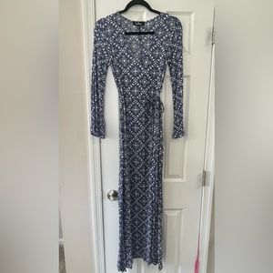 Lulus Blue and White Mandala Maxi - Size XS